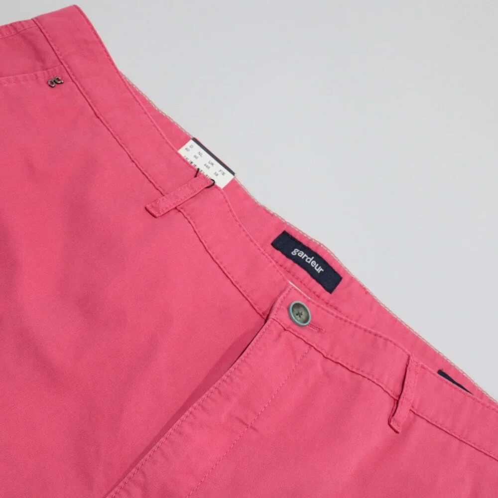 Gardeur NWT Bermuda / Casual Shorts Size 44 US Modern Fit in Pink 100% Cotton